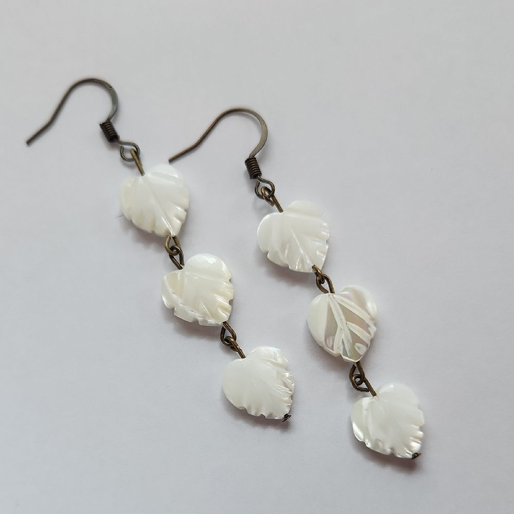 Handmade White Nature-Inspired Shell Earrings NWOT